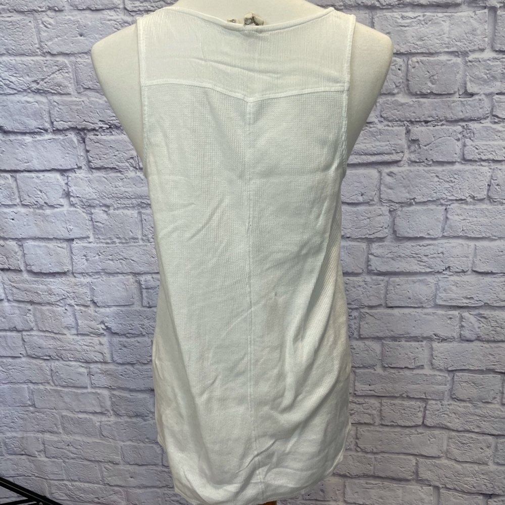 Hermosa Henley Tank Top - Picture 6 of 9